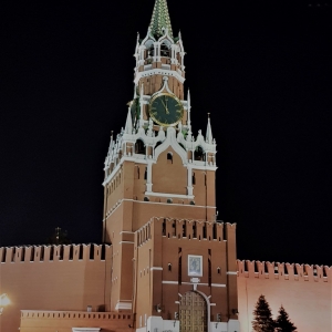 Moskau bei Nacht, Kremelmauer